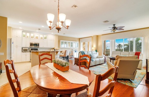 Tropical Cove Condo | 2 bedroom/2 bathroom condo at Lexington Country Club