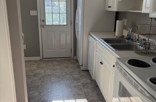 Evans House | 2-bedroom/2bath townhome in the heart of Evans GA!