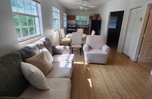 West Little River Apartment | 2 Bedroom Apartment in Miami