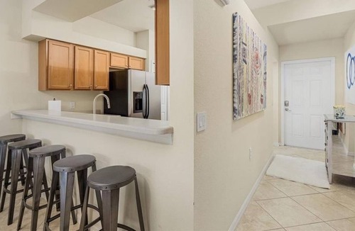 Naples Condo | 2 Bedroom Condo 279342 by Houzlet