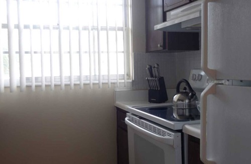Clearwater Condo | 2 bedroom condo in Largo Florida.Clearwater (3 month minimum)