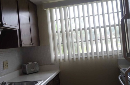 Clearwater Condo | 2 bedroom condo in Largo Florida.Clearwater (3 month minimum)
