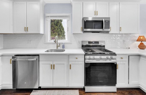 Lake Como House | 2 bedroom + den on the Jersey Shore, Lake Como with AC, WiFi, BBQ and Fire Pit