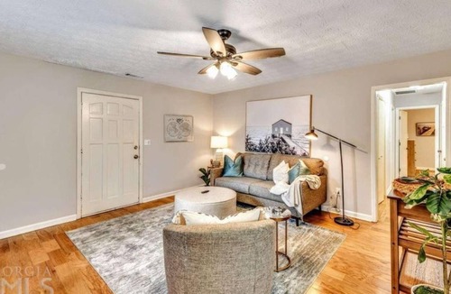 Marietta Apartment | 2 Bedroom Duplex triplex 255415 by Houzlet
