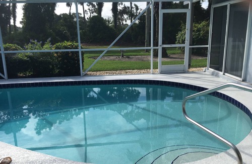 Pebble Beach House | 2 Bedroom Home on the West Coast of Florida. Relax and enjoy the sun and fun!