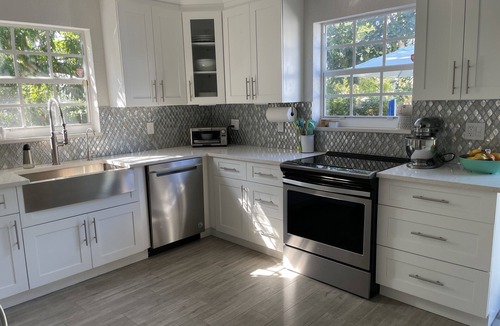 Old Northwood Historic District House | 2 bedroom private vacation home in west palm beach