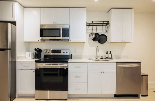 Dupont Circle House | 2 bedroom sanctuary in the middle of Washington DC