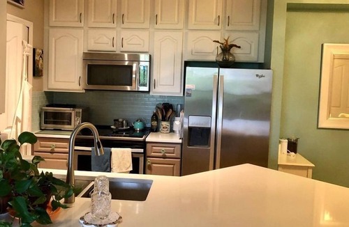 Naples Apartment | 2 Bedroom Single family 625150 by Houzlet