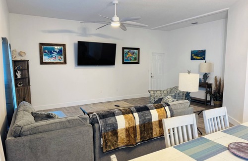 Osprey House | 2-bedroom Spacious townhome in Osprey