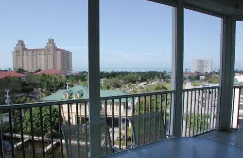 Vanderbilt Beach Condo | 2 Blocks From The Beach With Beautiful Bay And Gulf Views In The Distance -.