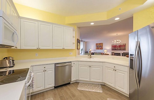 Vanderbilt Beach Condo | 2 Blocks From The Beach With Bay And Gulf Views - Reg 2-1004