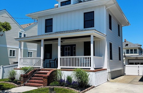 Wildwood Crest House | 2 blocks to the beach & boardwalk! Pet friendly! Newly renovated!