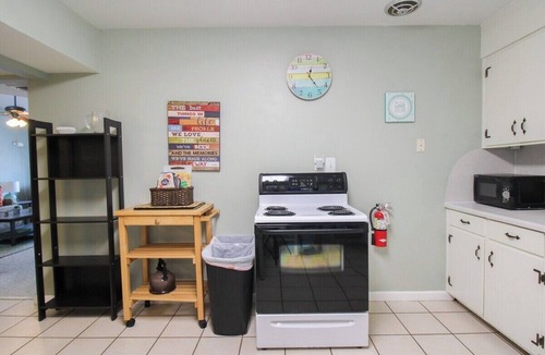 Golden Beach House | 2 BR Home With Private Beach Access To Golden Beach - Luna Sea