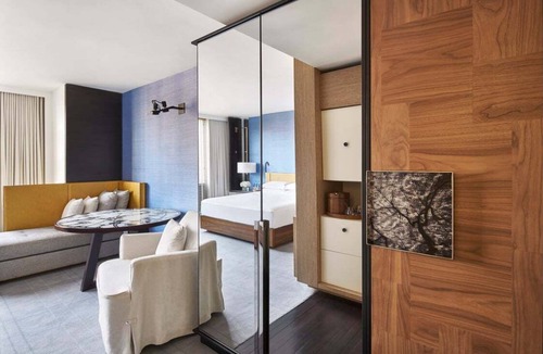West End Hotel | 2 Connecting Suites at a 5⭐️ Hotel