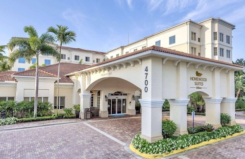 Palm Beach Gardens Apartment | 2 Connecting Suites at a Hotel