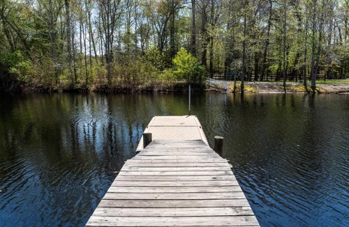 Cape May Court House Apartment | 2 Homes Pool + Amenities Sleeps 16