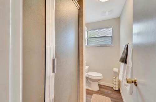 Venice Gardens House | 2 Kitchens, Pool, Ping Pong, Corn Hole, BBQ