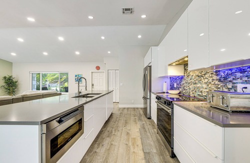 Deerfield Beach House | 2 Mi to Deerfield Beach: Home w/Outdoor Oasis!