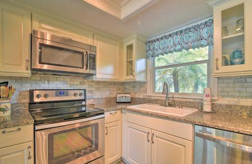 Homosassa House | 2 Mi to Homosassa Springs Riverfront Home with Dock