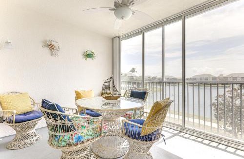 Jupiter Apartment | 2 Mi to Jupiter Beach Condo with Lake Views