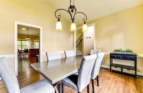 Huntersville House | 2 Mi to Lake Norman: Home w/Deck in Huntersville!
