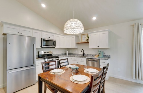 Crossville Cottage | 2 Mi to Lake Tansi & Golf: Modern Cottage!