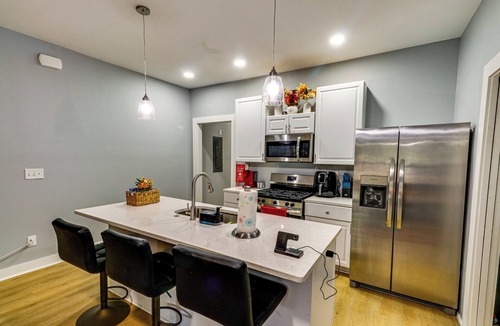 West End House | 2 Mi to Mercedes-Benz Stadium: Westside Townhome