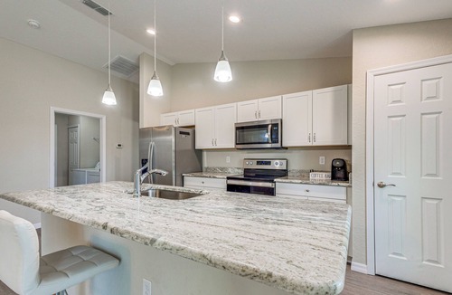 Dunnellon Cottage | 2 Mi to Rainbow Springs: Home w/Hot Tub!