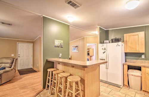 Homosassa House | < 2 Mi to River: Home w/Fire Pit in Homosassa