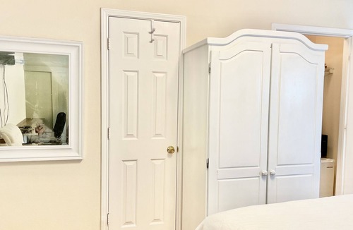 Indian Bayou Apartment | 2 min to the beach