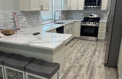 Wildwood Condo | 2 Minute Walk to Beach & Boardwalk with Ocean Views!