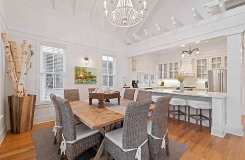 Watercolor House | 2 minute walk to the Beach. Private Heated Pool. New 2024 6 Seater Golf Cart.