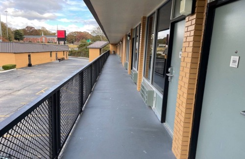 Gantt Apartment | 2 Queen Beds Non-Smoking