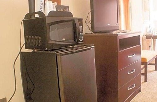 Jacksonville Hotel | 2-Star Hotel ∙ Best Western Plus Cecil Field Inn & Suites