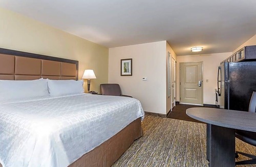 Trevose Hotel | 2-Star Hotel ∙ Candlewood Suites Bensalem - Philadelphia Area, an IHG Hotel