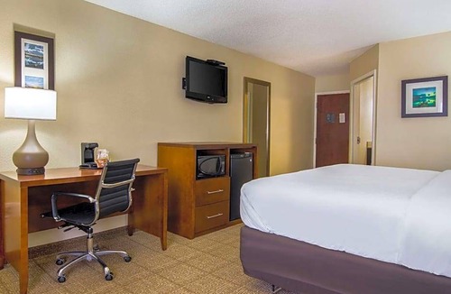 Acworth Hotel | 2-Star Hotel ∙ Comfort Inn