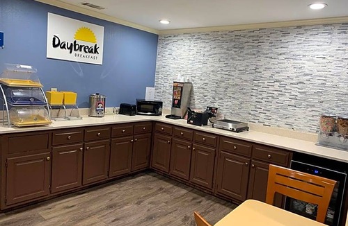 Seiglers Crossroads Hotel | 2-Star Hotel ∙ Days Inn by Wyndham Aiken - Interstate Hwy 20