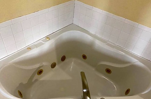 Barnwell Hotel | 2-Star Hotel ∙ Days Inn by Wyndham Barnwell