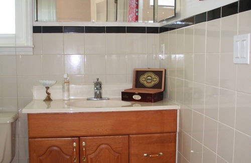 Old Seminole Heights Apartment | 2 story cottage in Seminole Heights