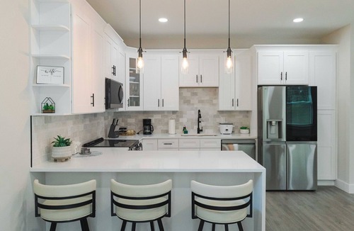 Brooksville House | # 2 The beautiful Lemon House by Joyful
