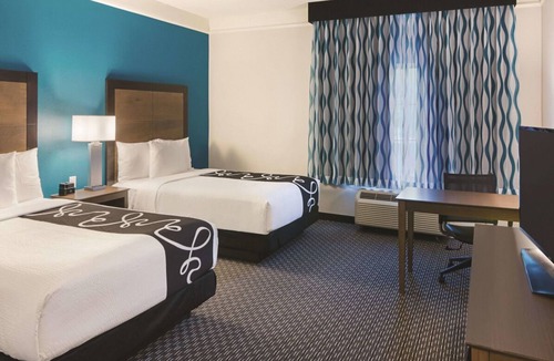 Orlando Hotel | 2 x 2 Double Beds at La Quinta Inn & Suites by Wyndham Orlando UCF