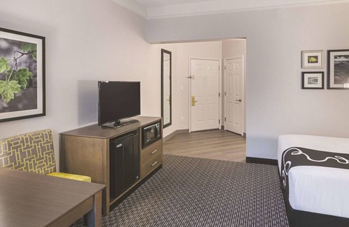 Orlando Hotel | 2 x 2 Double Beds at La Quinta Inn & Suites by Wyndham Orlando UCF