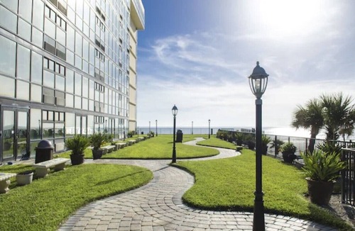 Schulte Park Apartment | 20% OFF! - Beautiful Ocean View Getaway Studio in Daytona!