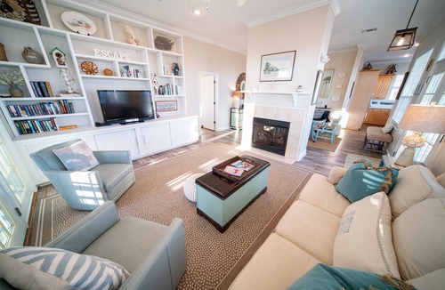 East End House | 20% OFF FALL! Beach Retreat, Easy Beach Access, Gulf Views & Private Pool!