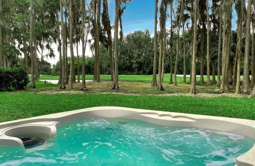 Wesley Chapel Villa | 200 m² Villa ∙ 6 bedrooms ∙ 12 guests