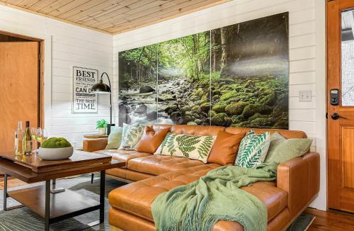 Cashes Valley House | 200ft Fightingtown Creek FrntHot TubArcd