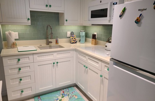 Old Naples Condo | 2024 NEWLY RENOVATED CONDO BY THE BEACH #1
