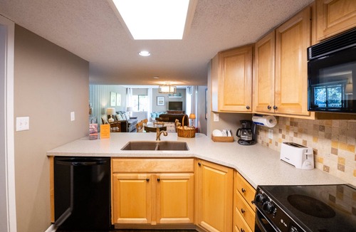 Fernandina Beach Condo | 2029 Beachwood Villa-Top Floor | 2 Bed, 2 Bath