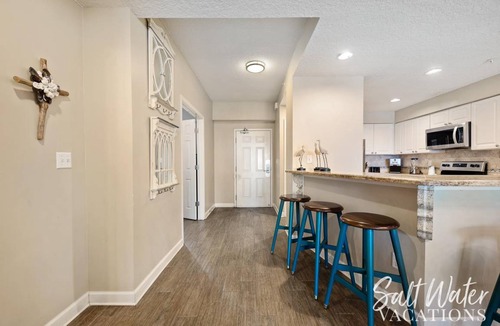 Crystal Beach Condo | 203 m² Condo ∙ 4 bedrooms ∙ 12 guests