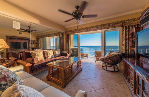 Daytona Beach Shores Condo | 204 m² Condo ∙ 3 bedrooms ∙ 8 guests